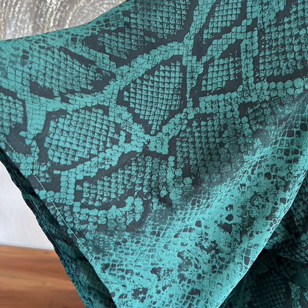 NWT Buddy Love Green Snakeskin Design Dress - Picture 3 of 5